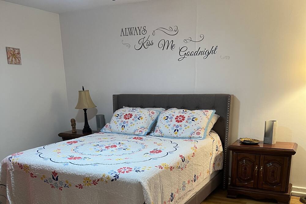 Photo of Bedroom in Monroe