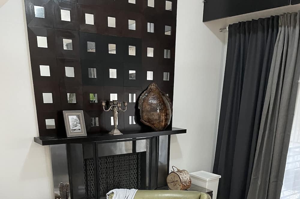 Photo of Livingroom in Coto de Caza