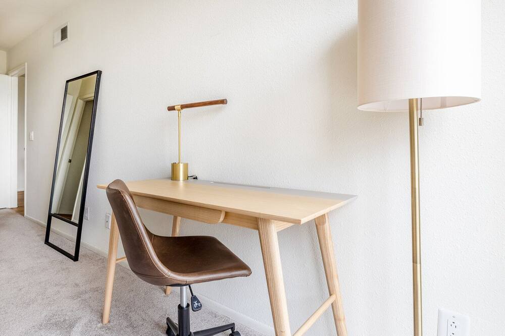 Photo of Bedroom in Los Feliz