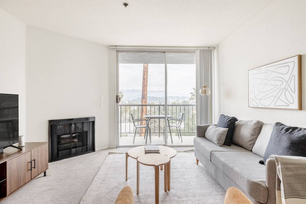 Photo of Livingroom in Los Feliz