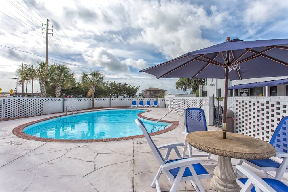 Photo of Outdoor in Airlie