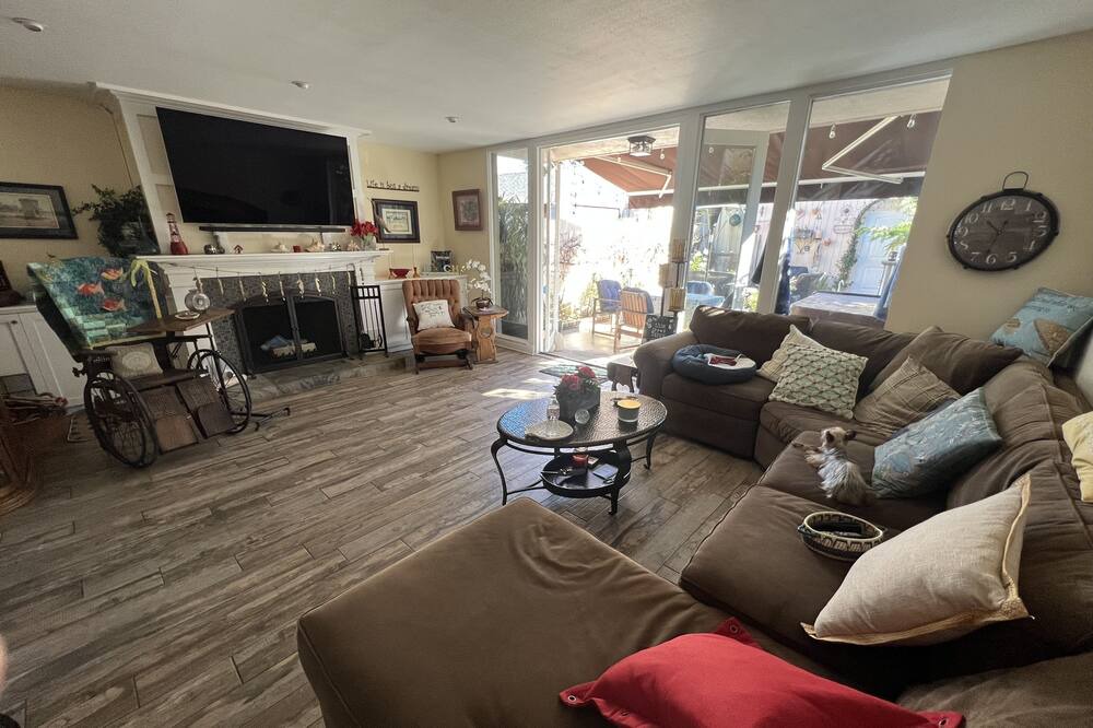 Photo of Bedroom in Huntington Beach