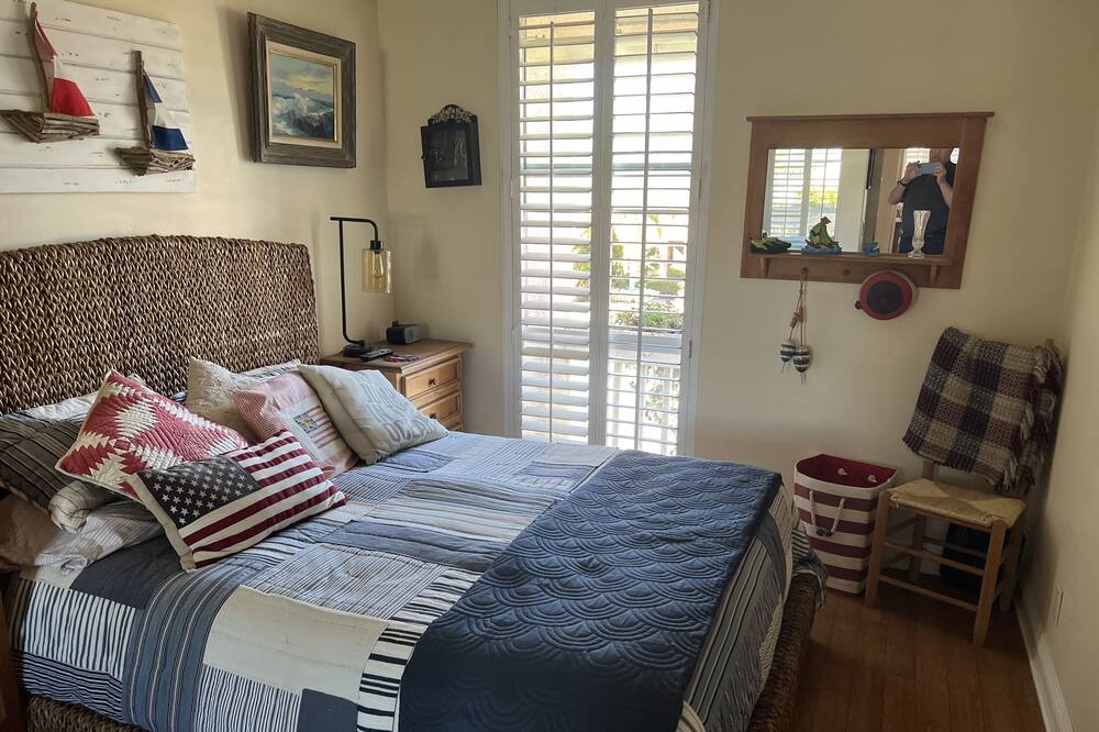 Photo of Bedroom in Huntington Beach