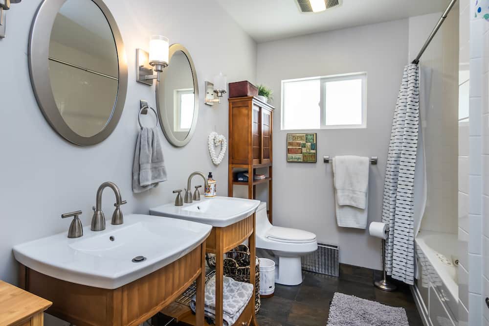 Photo of Bathroom in Winnetka