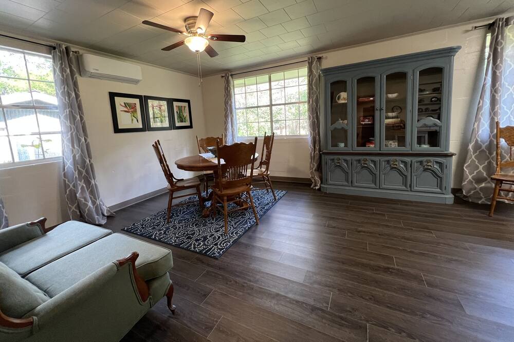 Photo of Livingroom in McComb