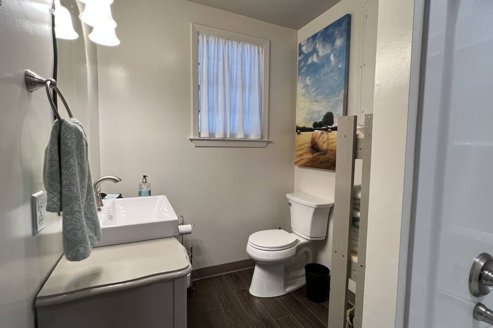 Photo of Bathroom in McComb