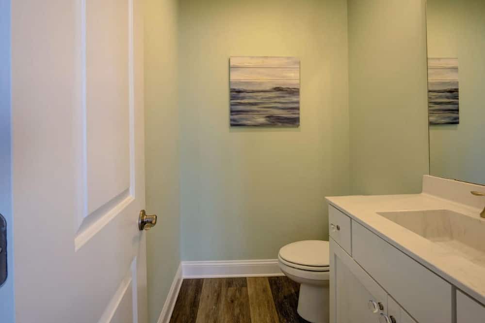 Photo of Bathroom in Village of Stump Sound