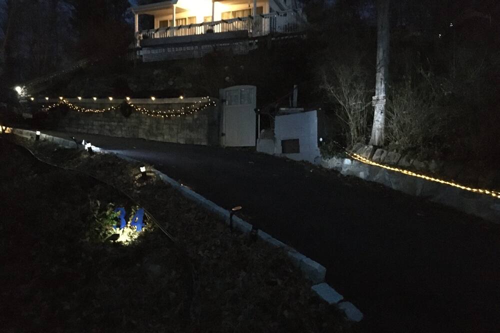 Photo of Outdoor in Putnam Lake