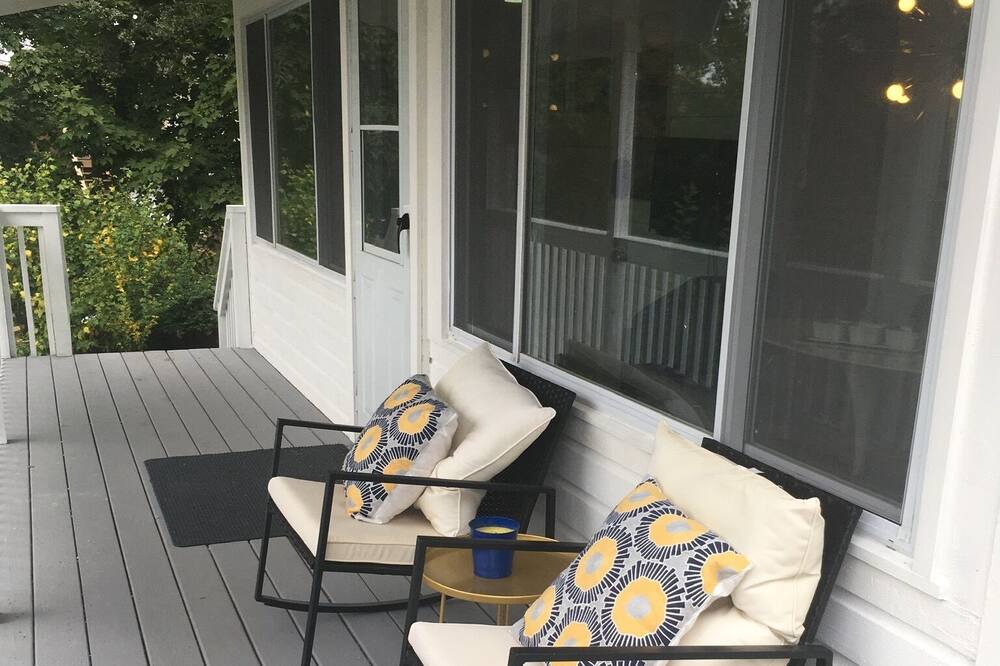 Photo of Outdoor in Putnam Lake