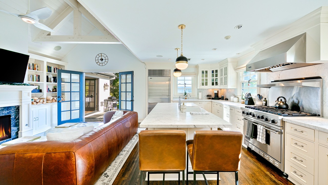 Photo of Kitchen in Greater Wilshire - Hancock Park