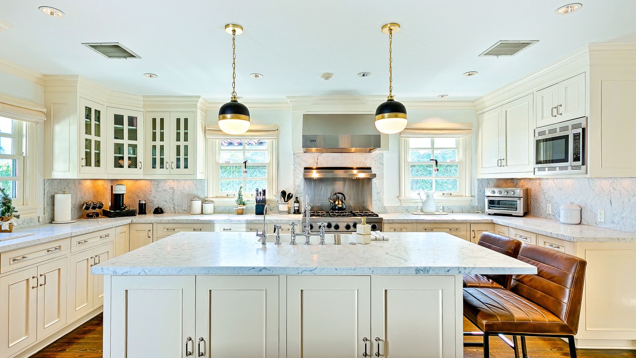 Photo of Kitchen in Greater Wilshire - Hancock Park