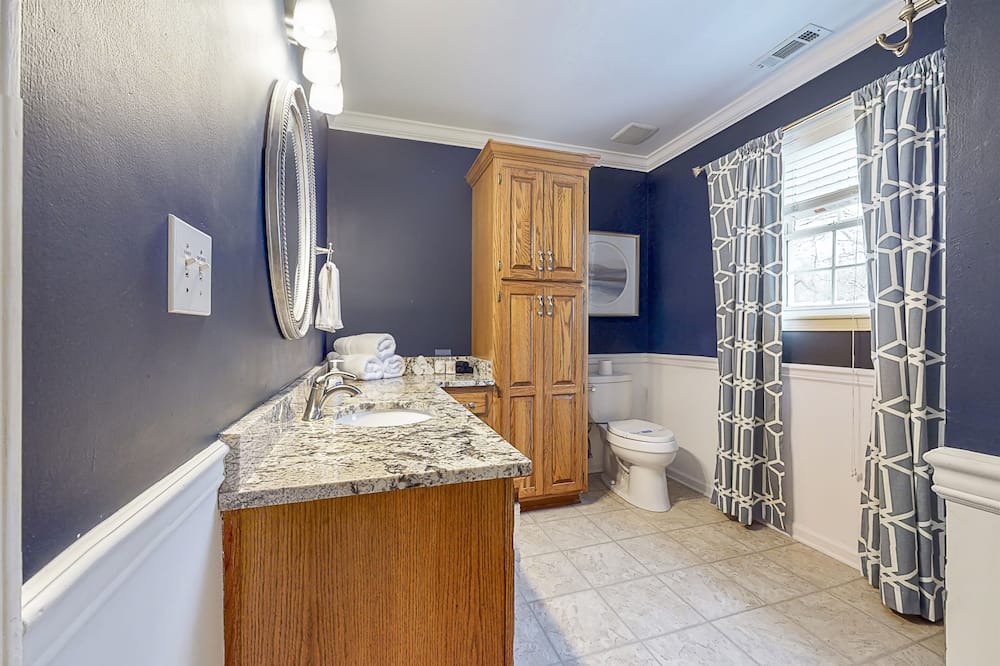 Photo of Kitchen in Bessemer
