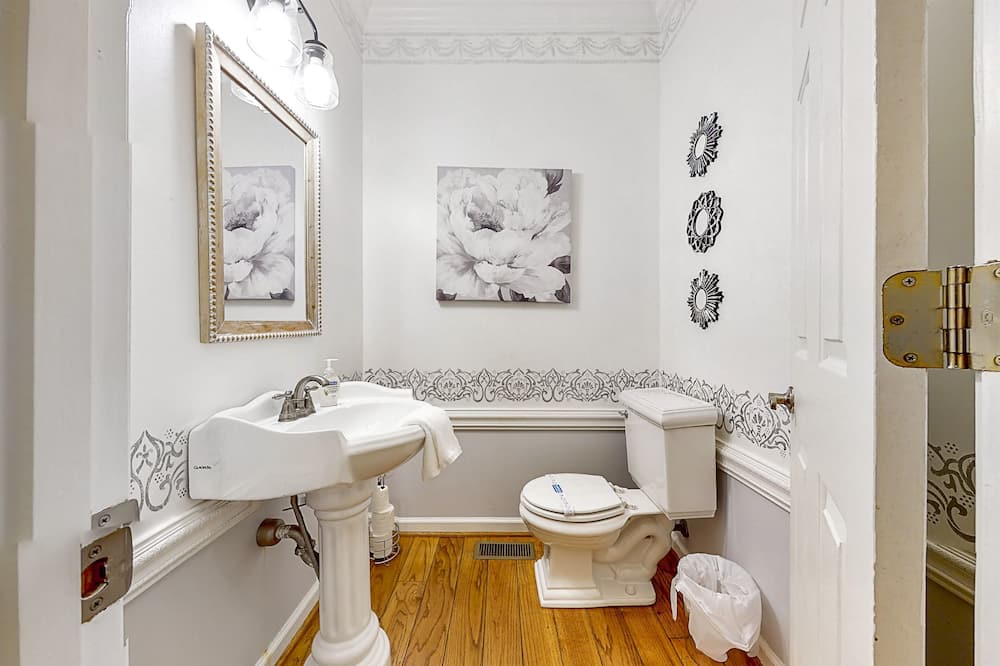 Photo of Bathroom in Bessemer