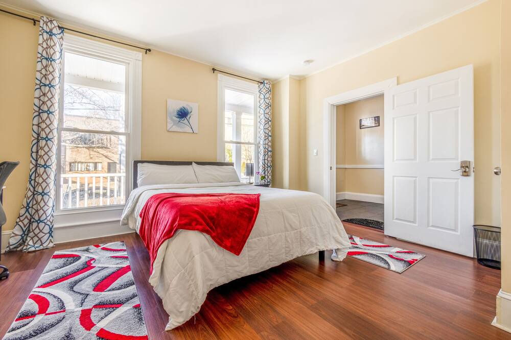 Photo of Bedroom in Tarrytown