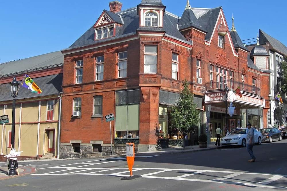 Photo of Outdoor in Tarrytown