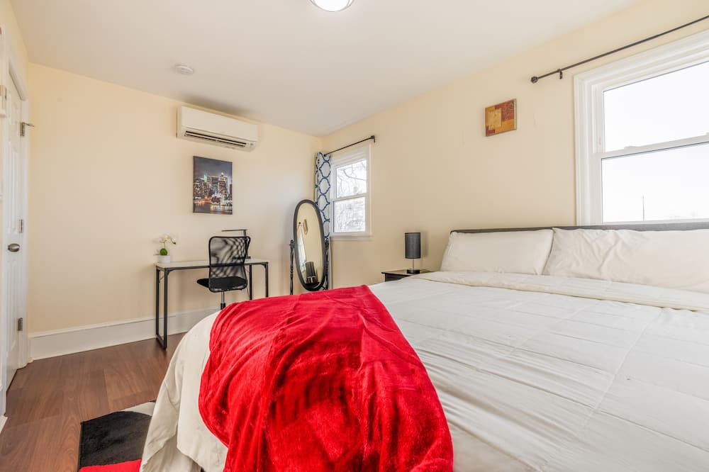 Photo of Bedroom in Tarrytown