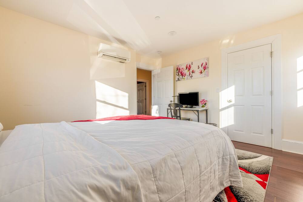 Photo of Bedroom in Tarrytown
