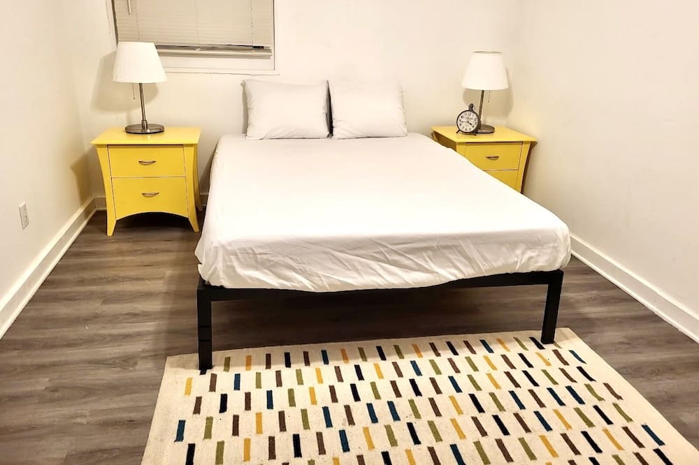 Photo of Bedroom in Montgomery