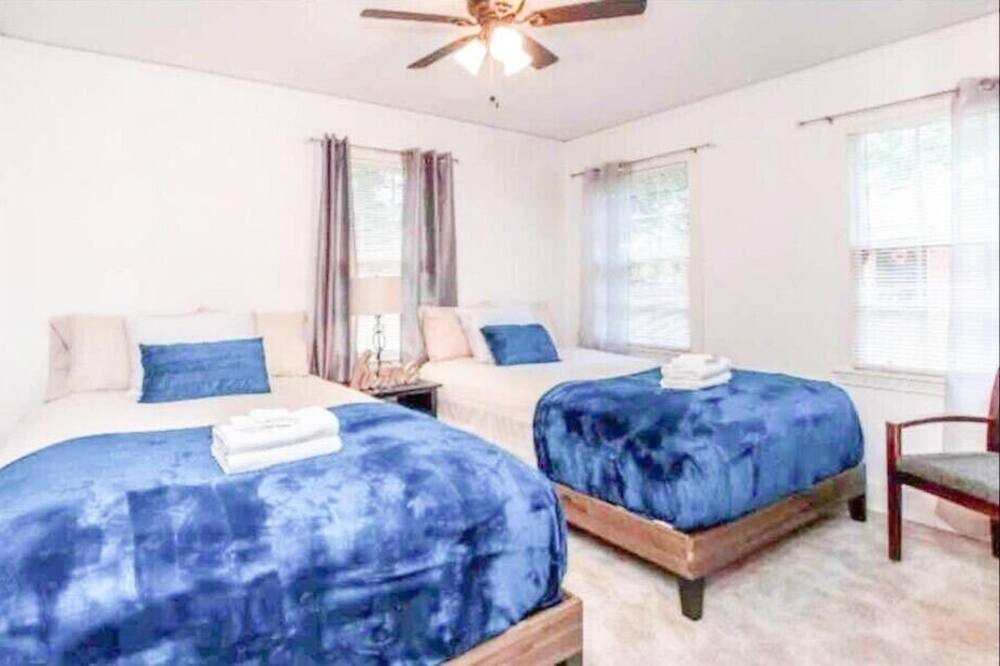 Photo of Bedroom in Montgomery
