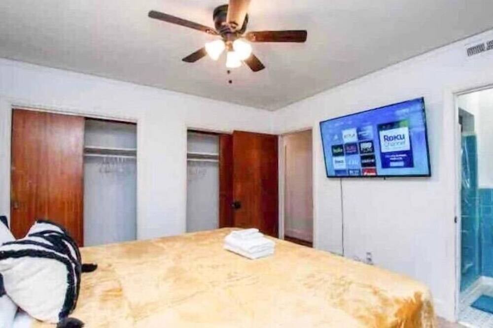 Photo of Bedroom in Montgomery