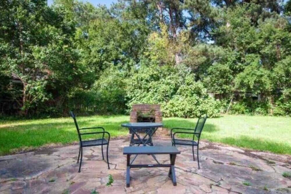 Photo of Outdoor in Montgomery