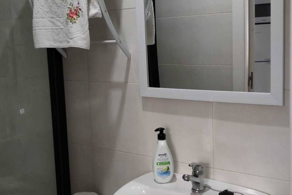 Photo of Bathroom in San Francisco-Ribera