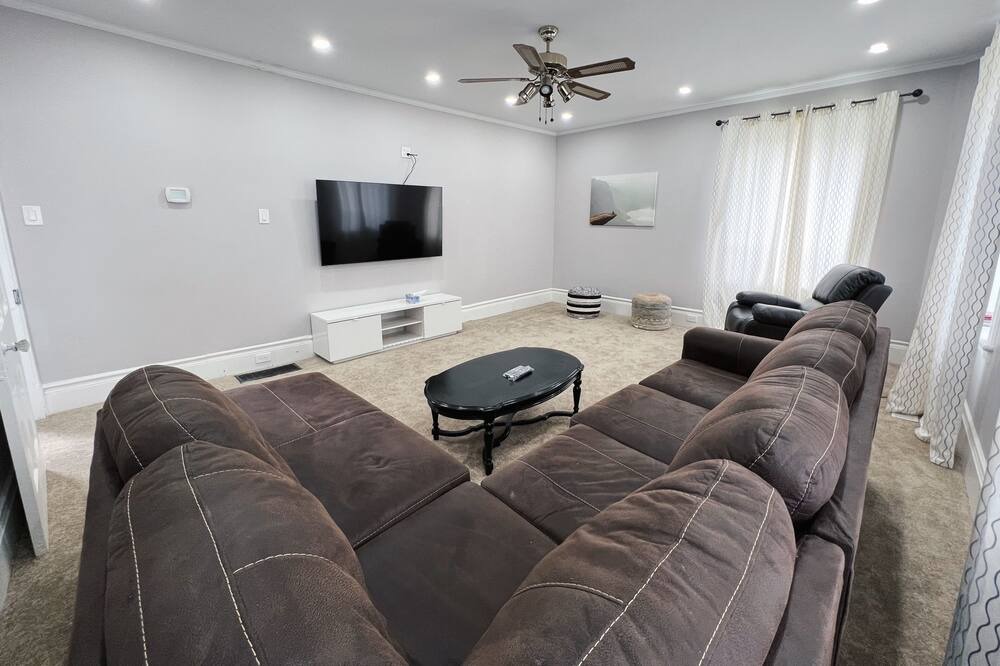 Photo of Livingroom in Georgetown