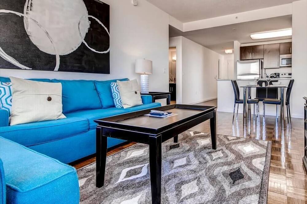 Photo of Livingroom in Hudson Exchange