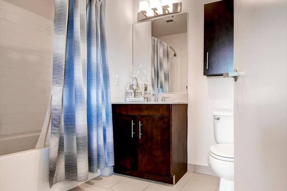 Photo of Bathroom in Hudson Exchange