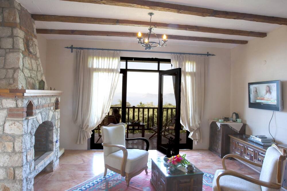 Photo of Livingroom in Uzunyurt