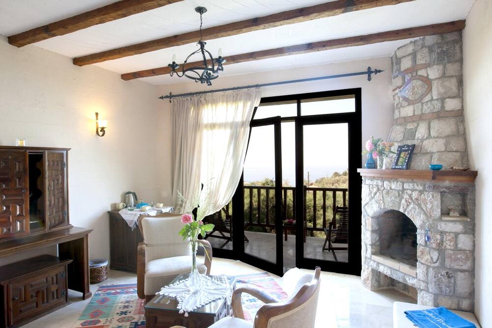 Photo of Livingroom in Uzunyurt