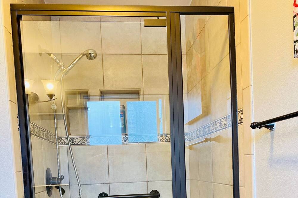 Photo of Bathroom in Fountain Valley
