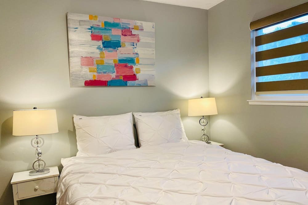 Photo of Bedroom in Fountain Valley