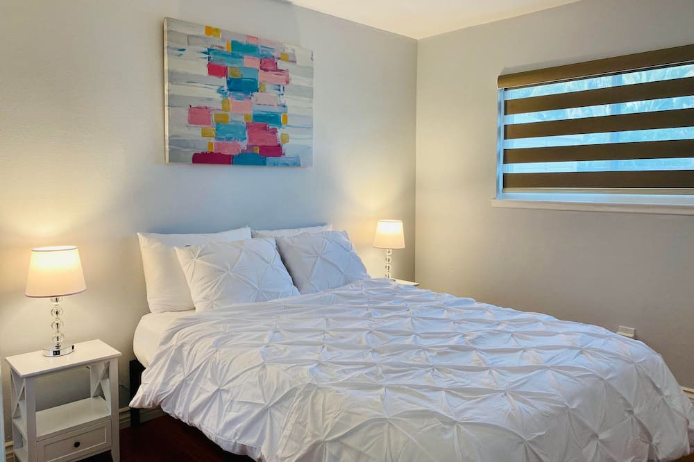 Photo of Bedroom in Fountain Valley