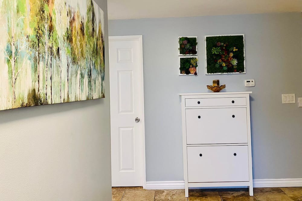 Photo of Bedroom in Fountain Valley