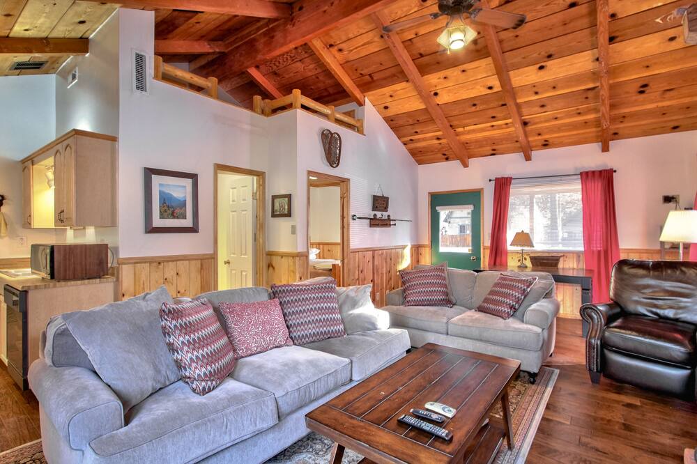 Photo of Livingroom in Sugarloaf