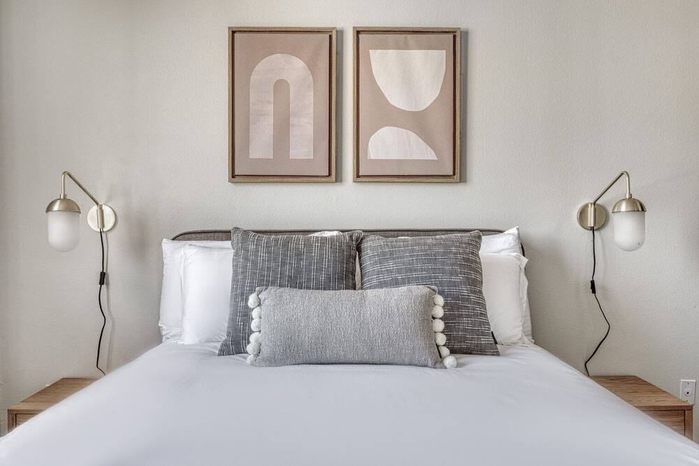 Photo of Bedroom in Rampart Village