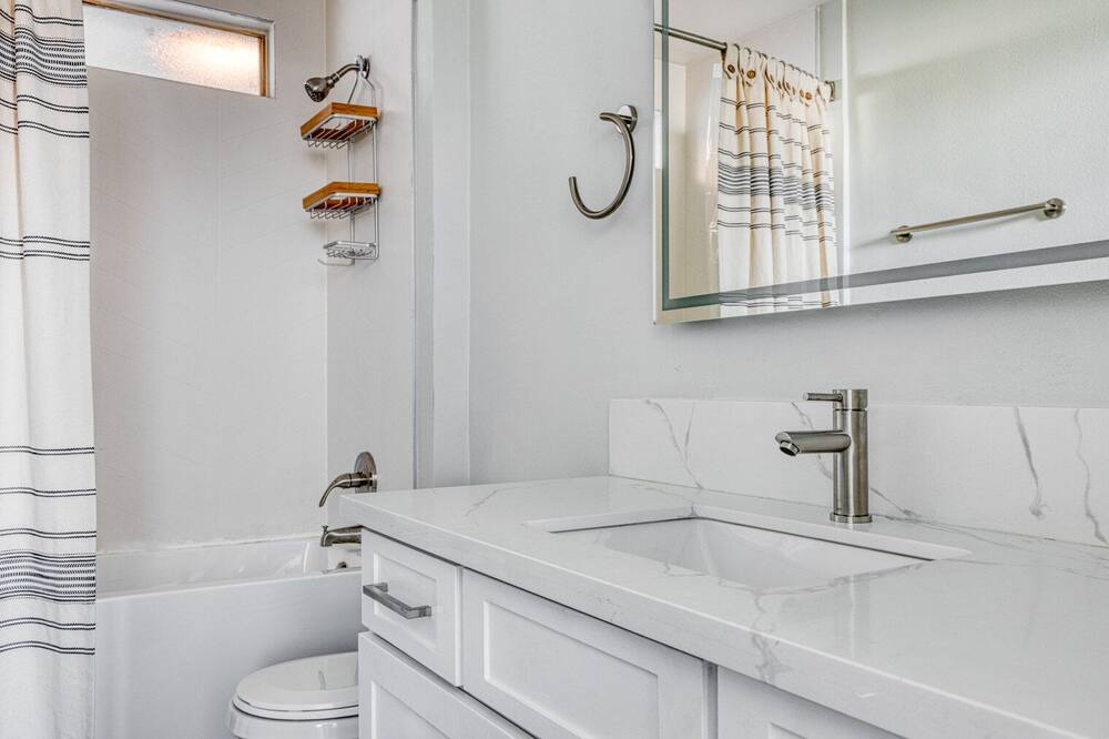 Photo of Bathroom in Rampart Village