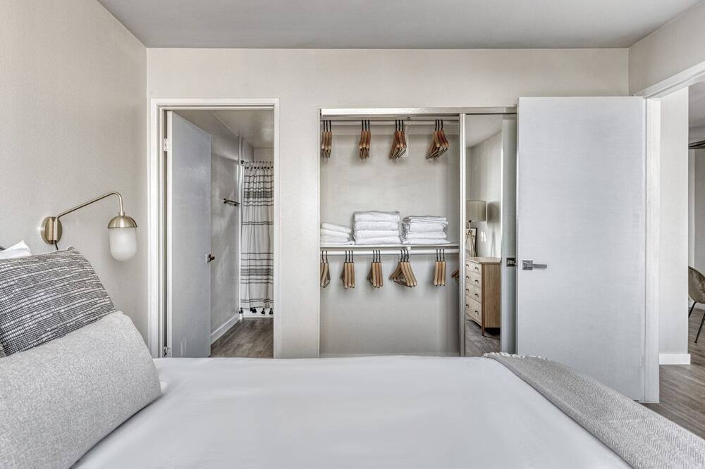 Photo of Bedroom in Rampart Village