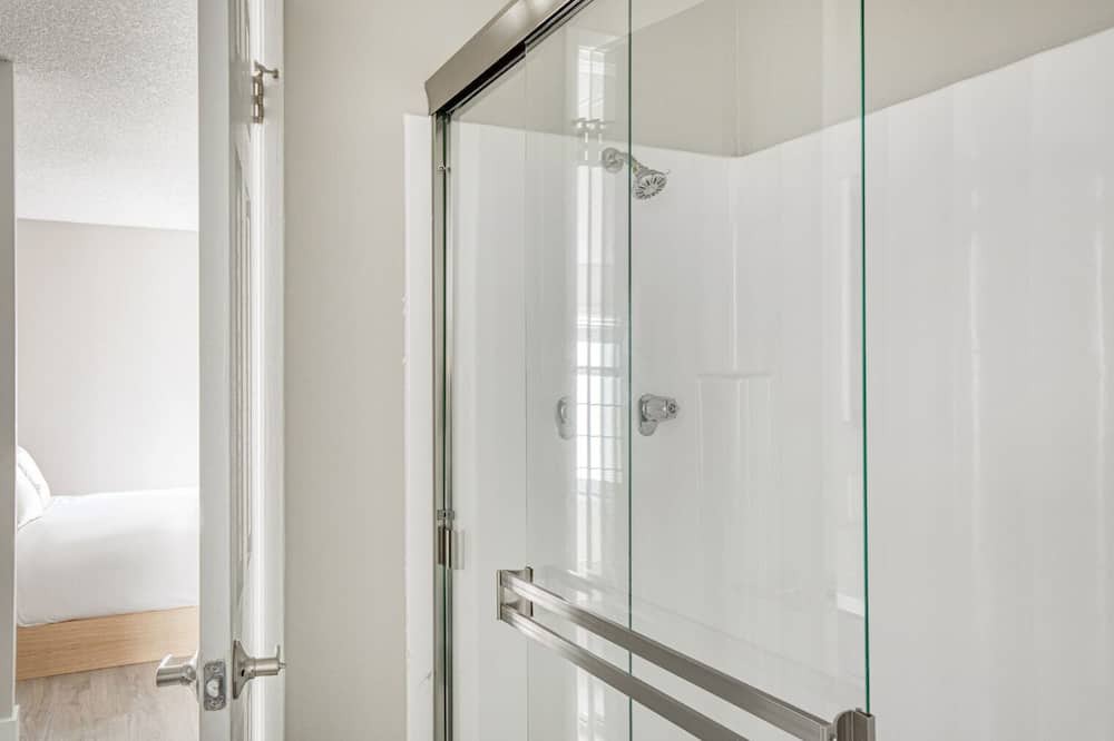 Photo of Bathroom in Rampart Village