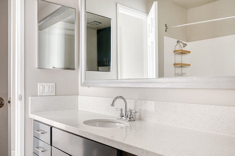 Photo of Bathroom in Rampart Village
