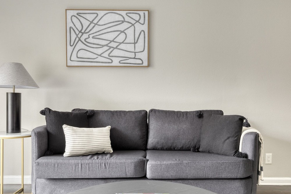 Photo of Livingroom in Rampart Village