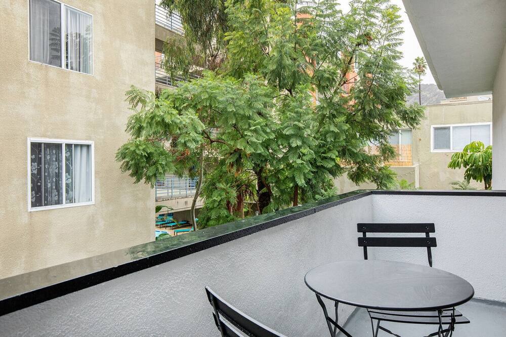 Photo of Patio Balcony in Hollywood
