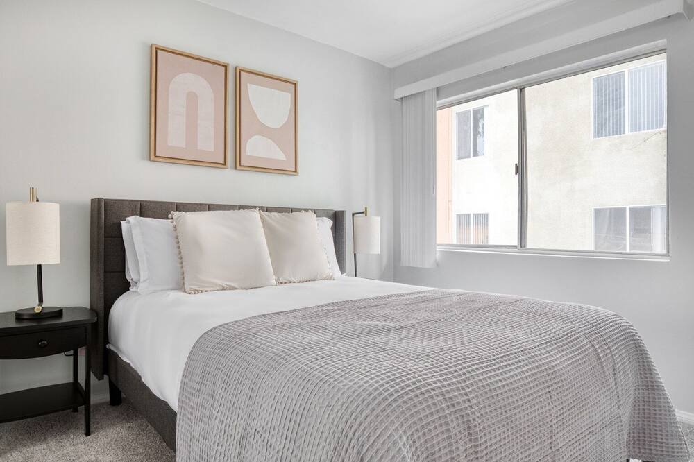 Photo of Bedroom in Hollywood