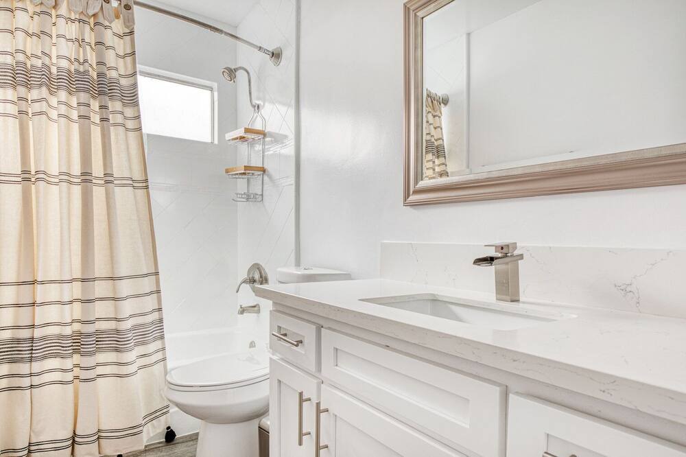 Photo of Bathroom in Hollywood