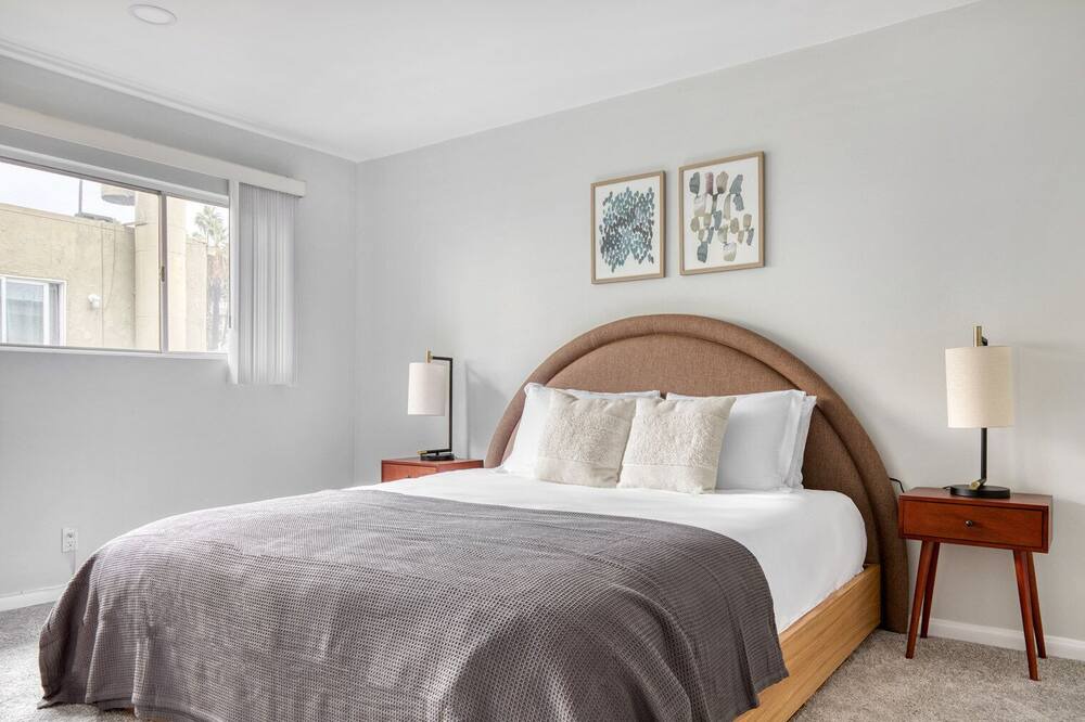 Photo of Bedroom in Hollywood
