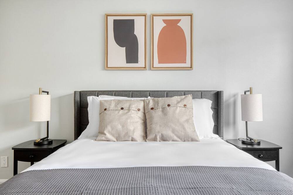 Photo of Bedroom in Hollywood