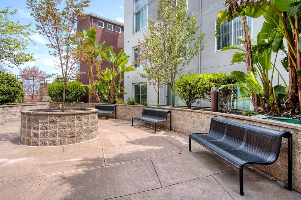 Photo of Outdoor in Emeryville
