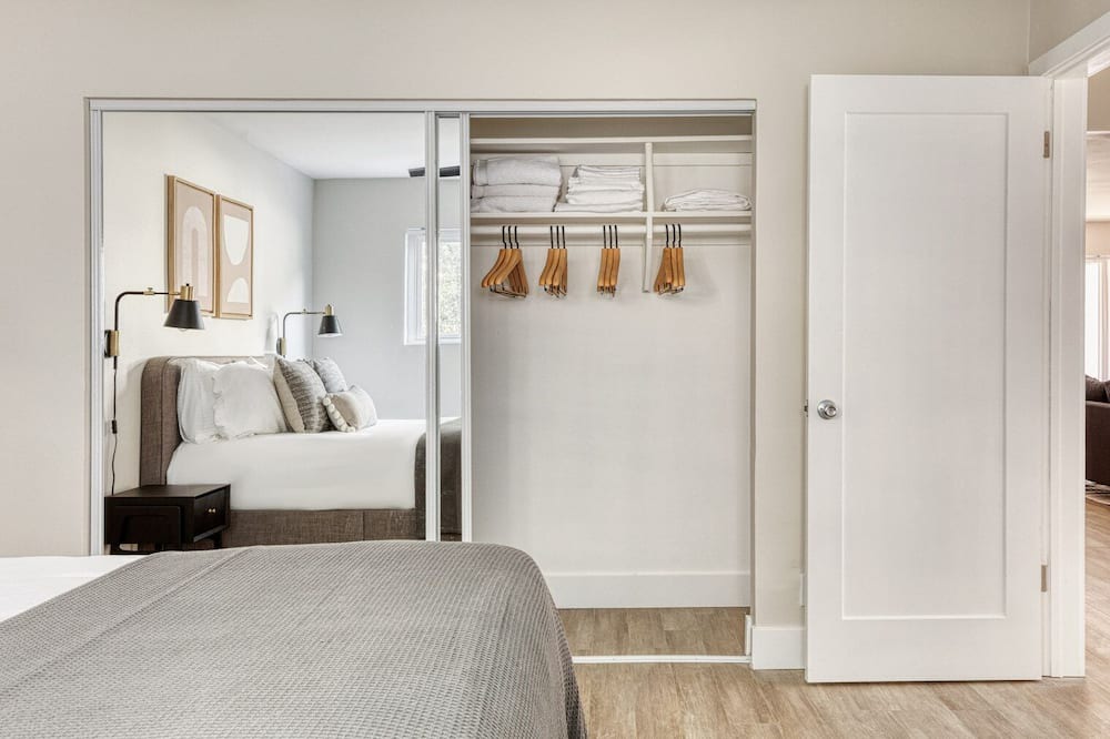 Photo of Bedroom in Valley Village