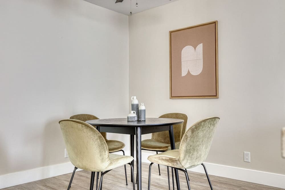 Photo of Kitchen in Valley Village